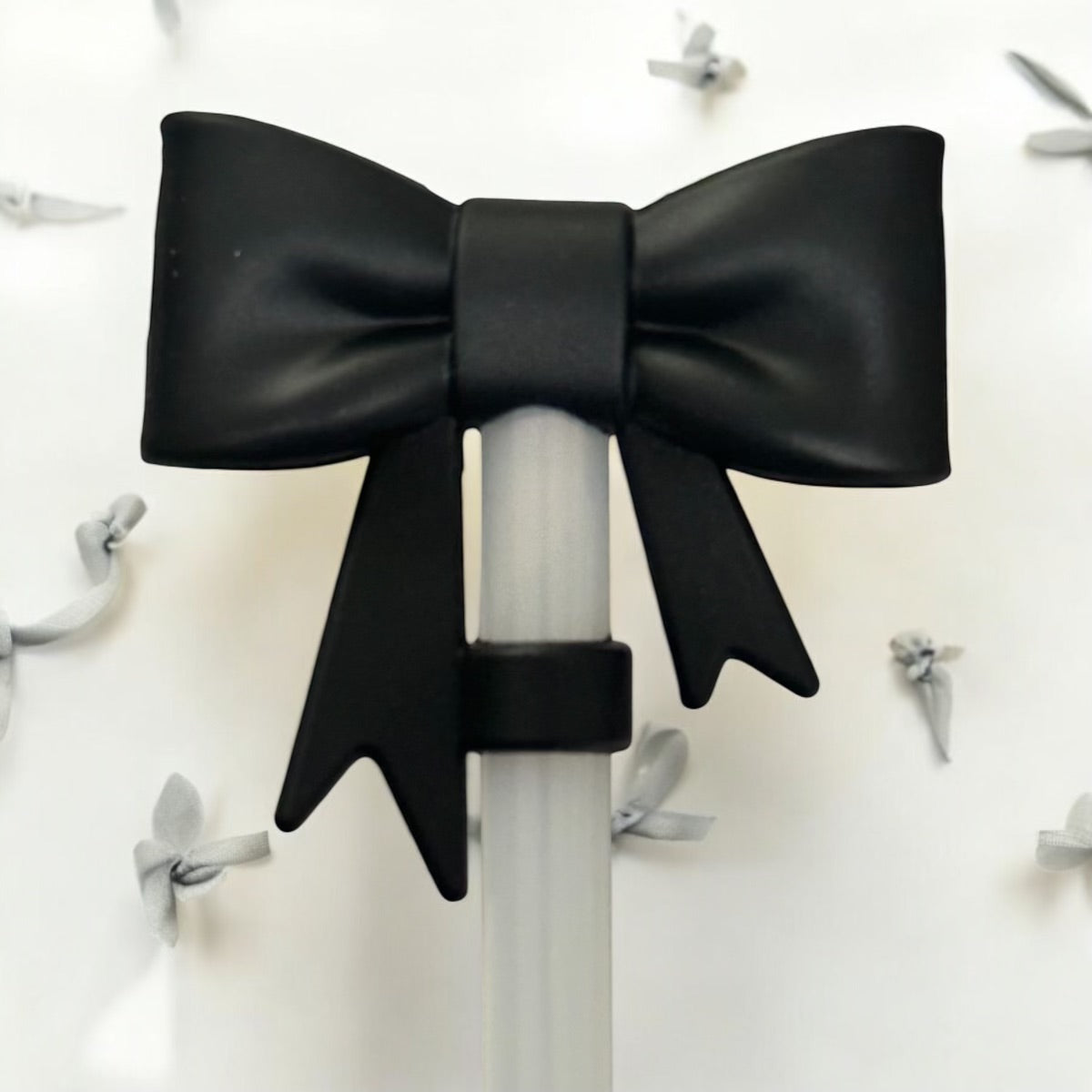 Large coquette Bow Straw Topper